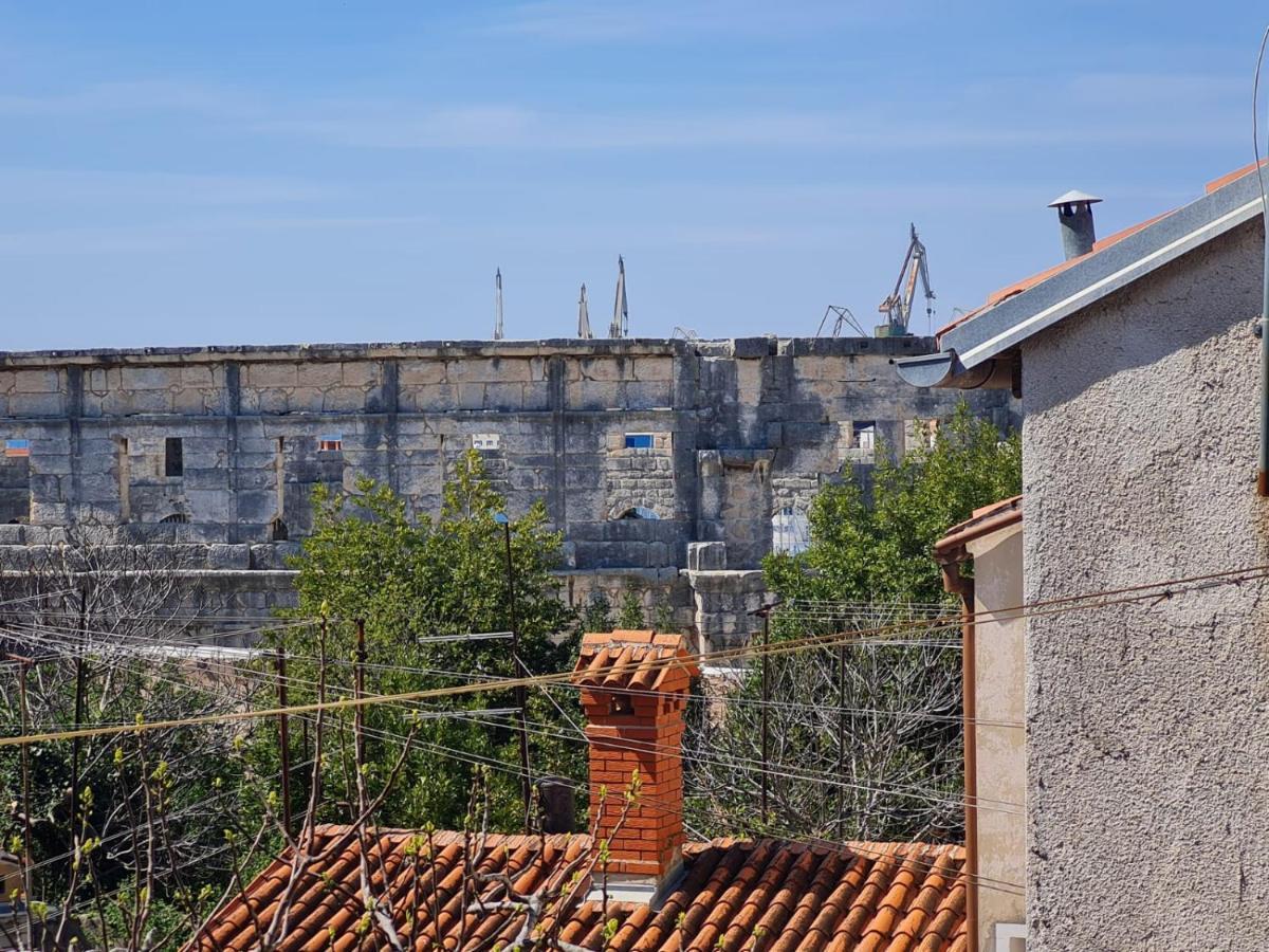 Arena Pula - Atraktivan Stan!!! Exterior foto